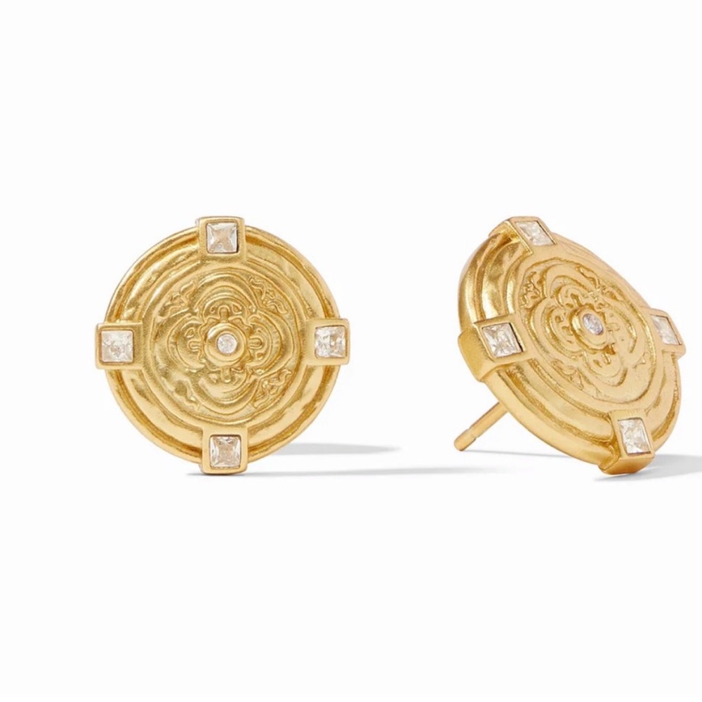 Julie Vos Astor Stud